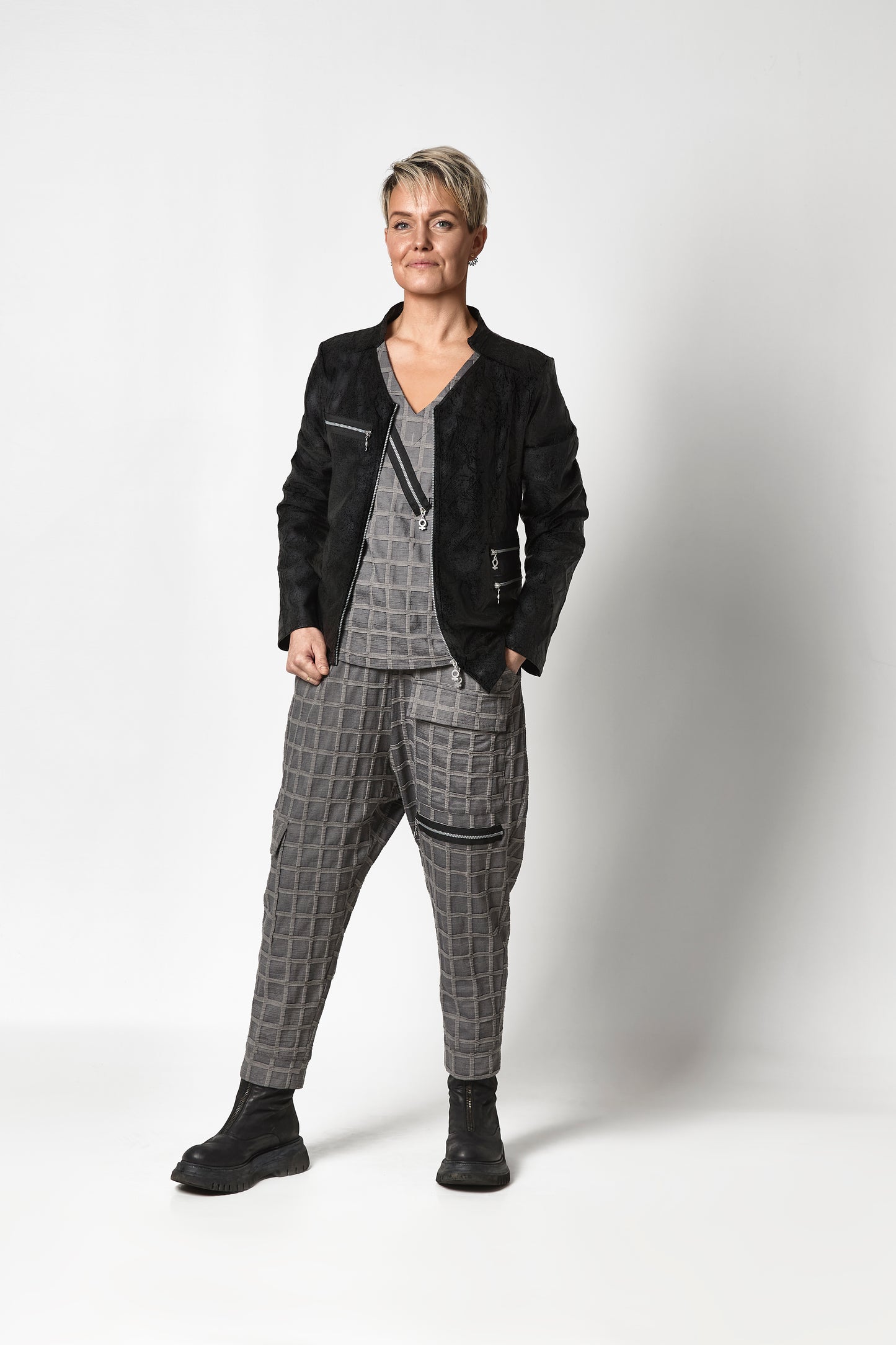 NAPPA JACKET WITH ZIPPER DETAILS - Black