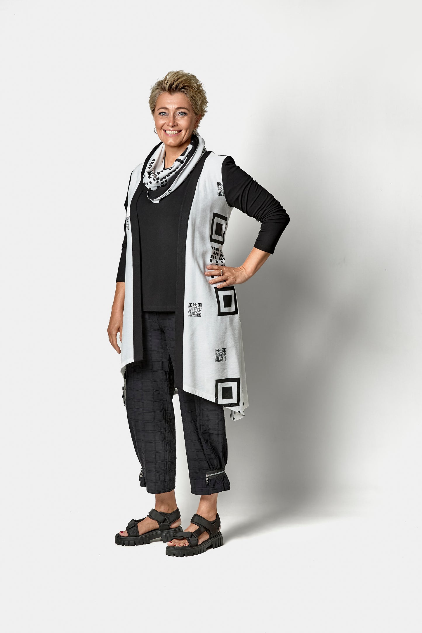 QR JACKET - Off-white