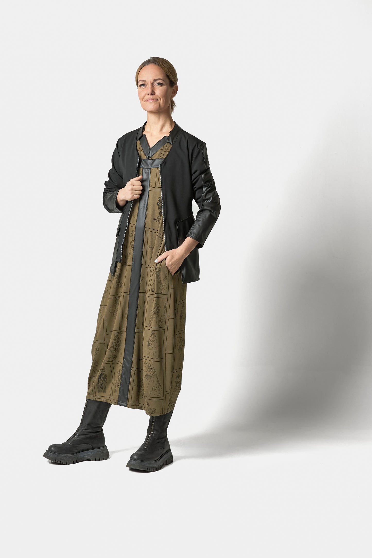 CARTOON DRESS WITH DETAILS - Army