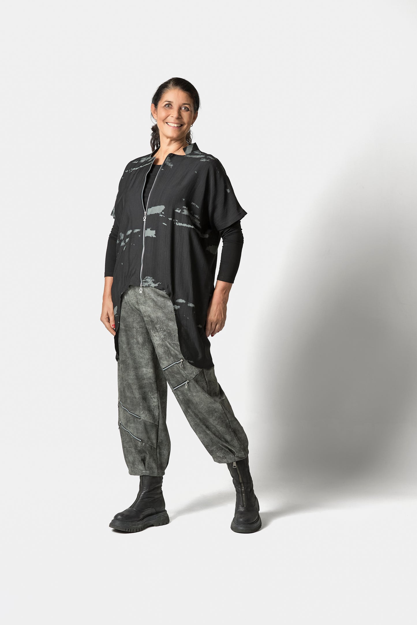 PRINT JACKET - Black/Grey