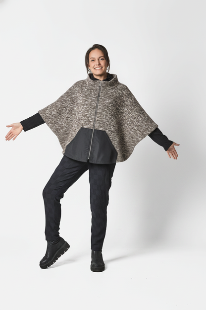 KNIT PONCHO - Multi