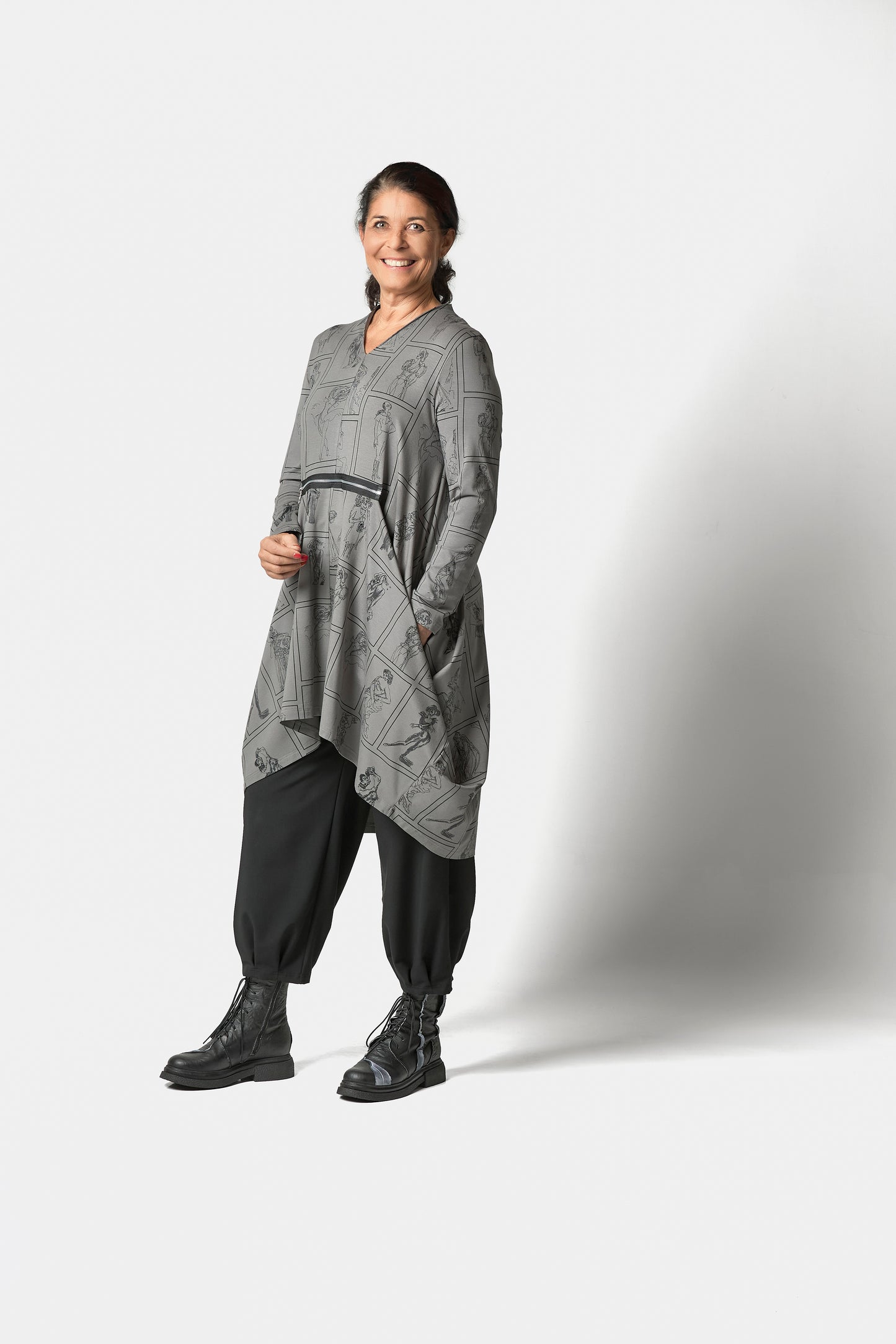 CARTOON DRESS WITH ZIPPER DETAIL - Grey