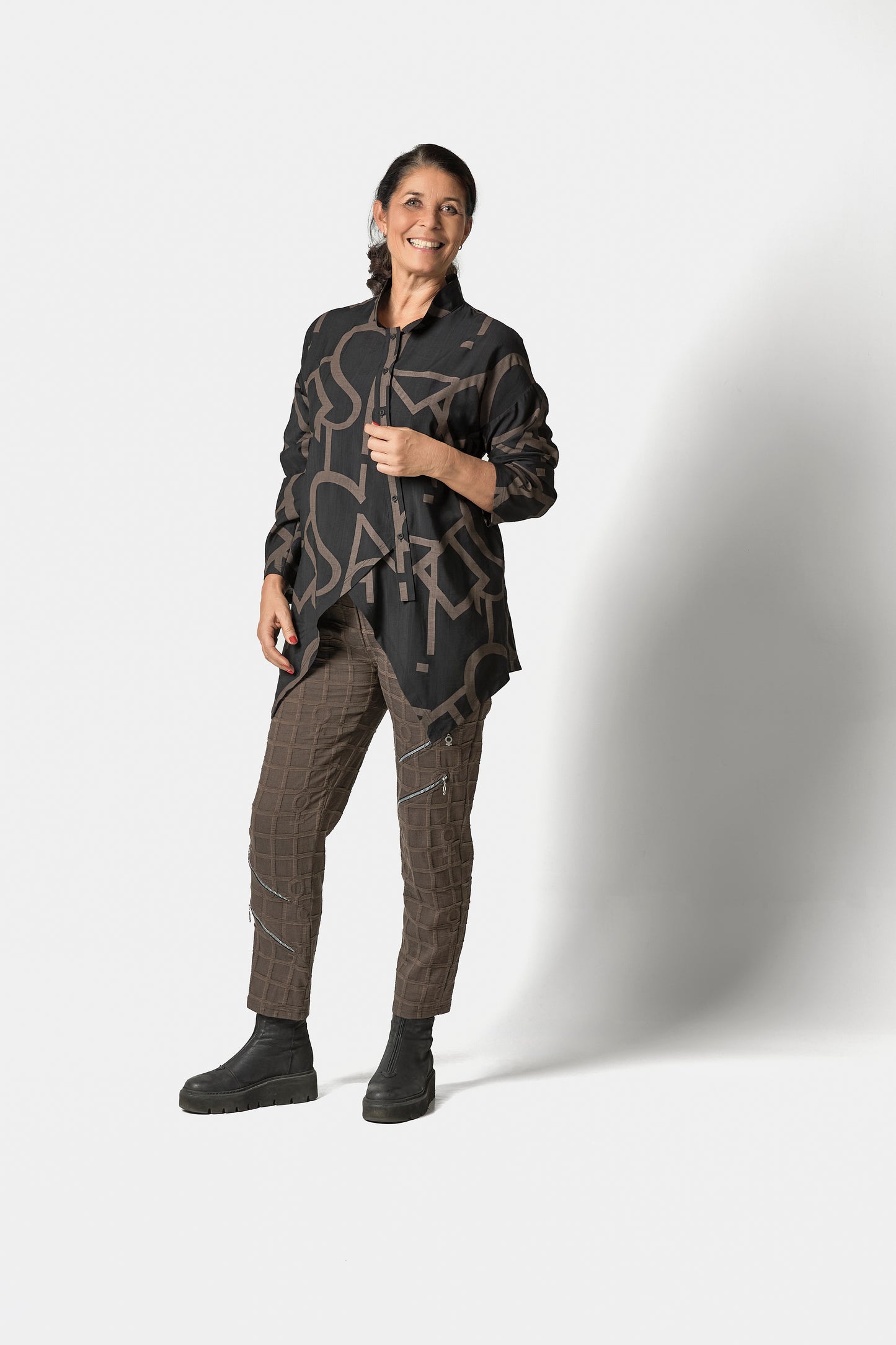 BUBBLE PANTS WITH ZIPPER DETAILS - Brown