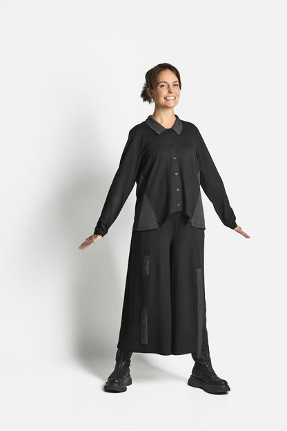 PRINT BLOUSE - PLAIN BLACK